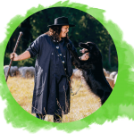 Schäferin Kerstin mit ihrem Hütehund