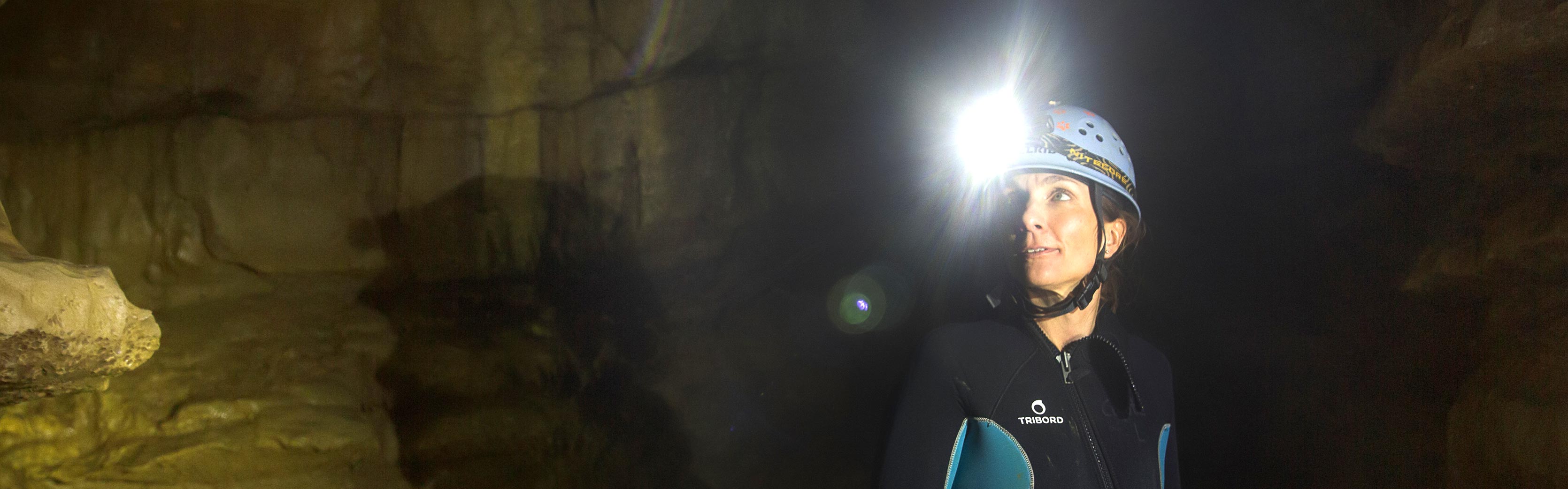 Erkundungstour in der Höhle