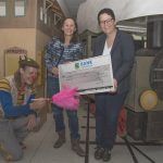 Der Clowns im Dienst e. V. erhält eine Spende über 1.500 Euro