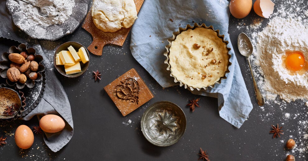 Header 1920×1280 Zutaten für ein Lebkuchenhaus