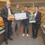 Spendenscheckübergabe an den Fischereiverband Saar.