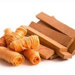 Natürliche Anzünder bestehen meistens aus Holz.