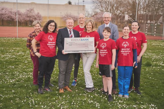 Spendenscheckübergabe an den Special Olympics Rheinland-Pfalz e.V.